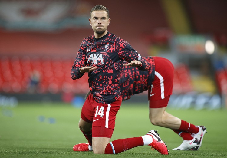 英超第13轮切尔西对阵阿森纳，双方均状态出色，争夺争冠席位，赛果待定。（英超第13轮焦点战：切尔西迎战阿森纳，双方状态火热，争冠卡位战悬念待解）