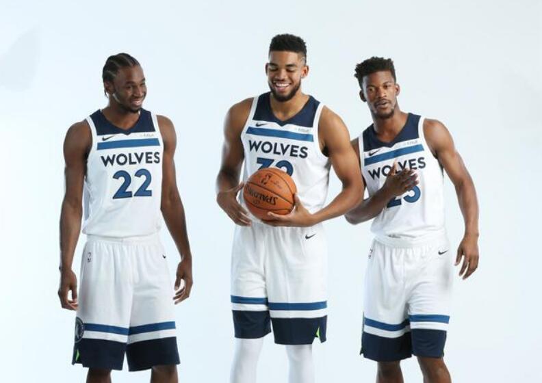 雷斯：我特别喜欢MSN时期的巴萨；最大梦想是赢欧冠或世界杯（雷斯：最爱MSN时代的巴萨，最大愿望是夺得欧冠或世界杯）