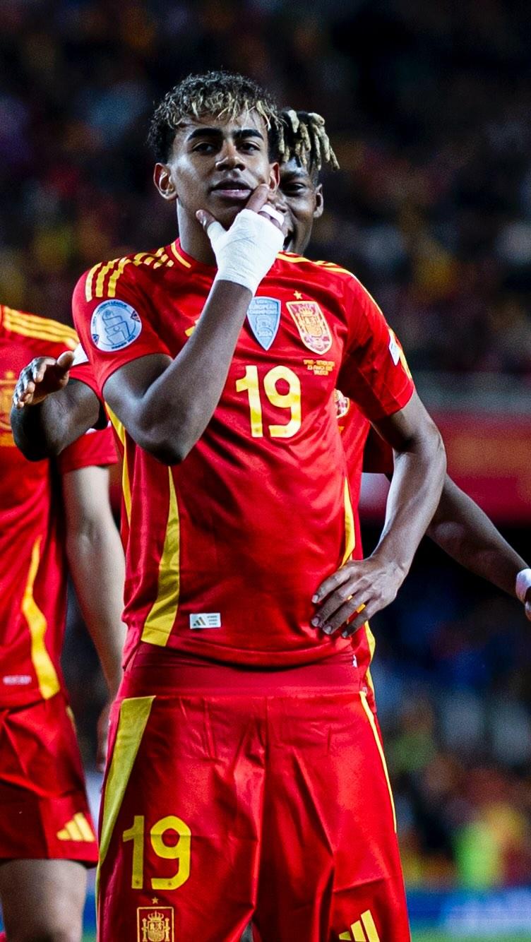 “00后”赛艇世界冠军李慧茹，回合肥母校了！（00后赛艇世界冠军李慧茹重返合肥母校）