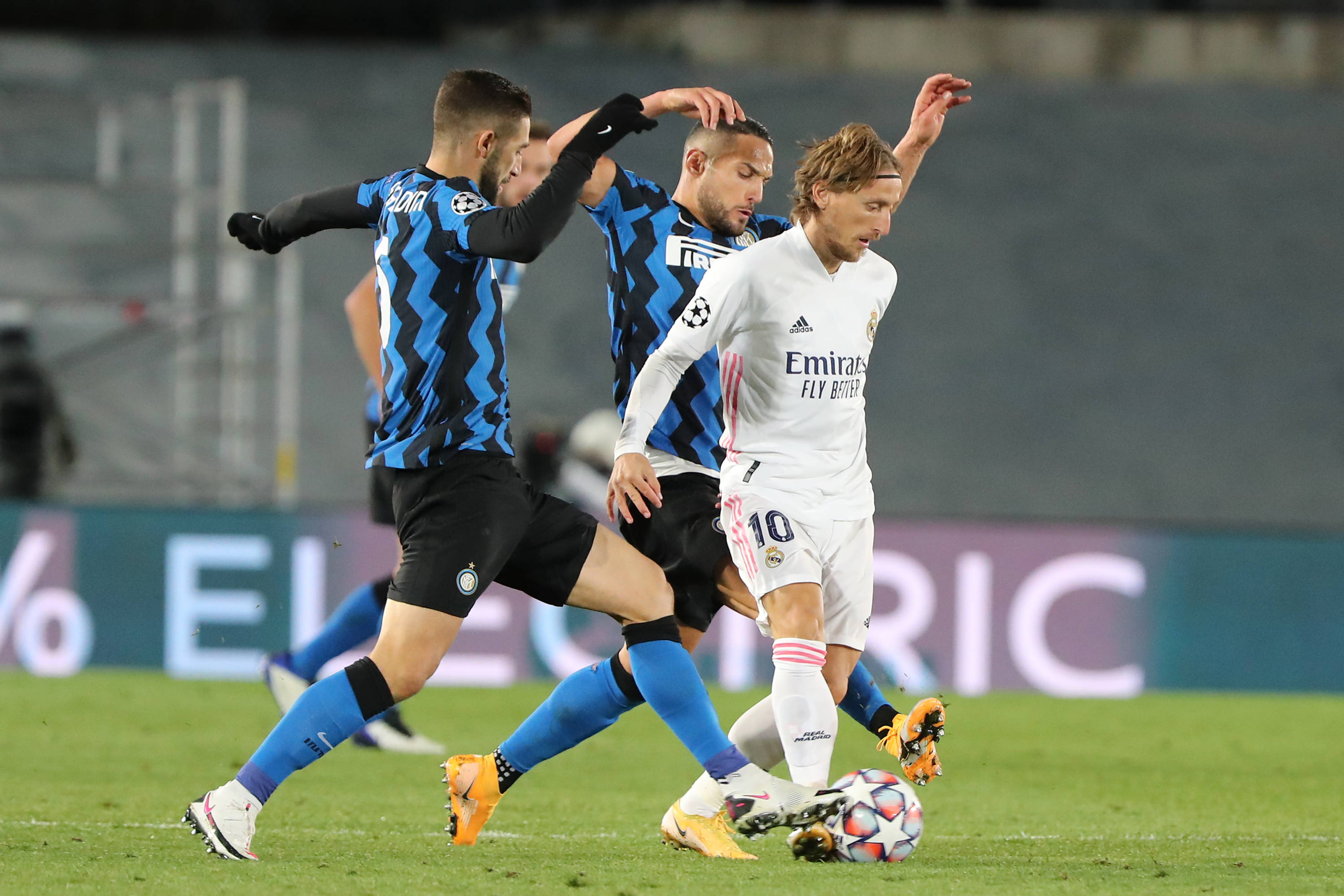 姆巴佩启动瞬间无人能挡（姆巴佩一提速，谁也拦不住）