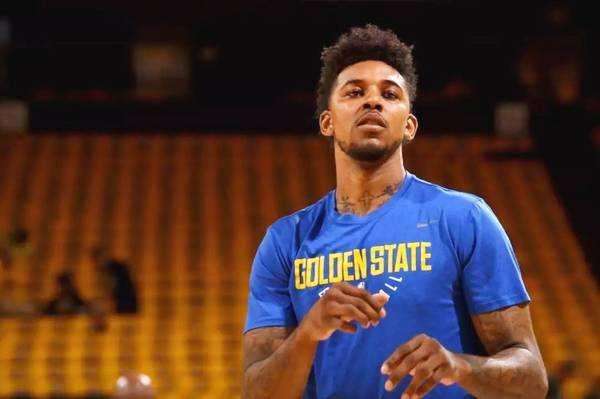 TA：奥利塞合同中没有任何解约金条款，拜仁希望和他续约（TA：奥利塞合同不设解约金，拜仁欲与其续约）