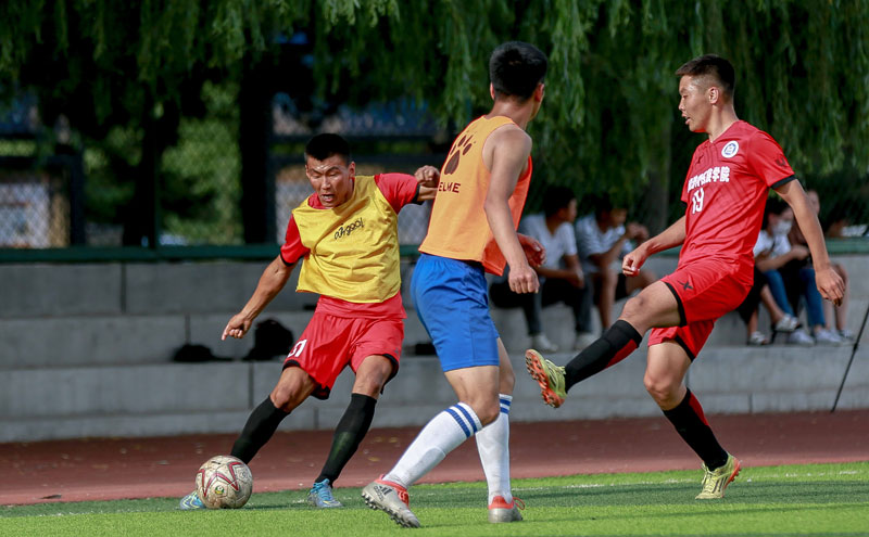 奥古斯托：大家认为这种比赛应该赢5-0，但欧冠没有容易的比赛（奥古斯托：外界总觉得这种比赛该5比0拿下，但欧冠没有轻松仗）