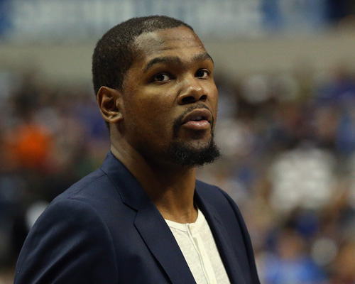 去年美洲杯决赛混乱不断，赛事组织方将向球迷赔偿1400万美元（去年美洲杯决赛乱象丛生，主办方将赔付球迷1400万美元）