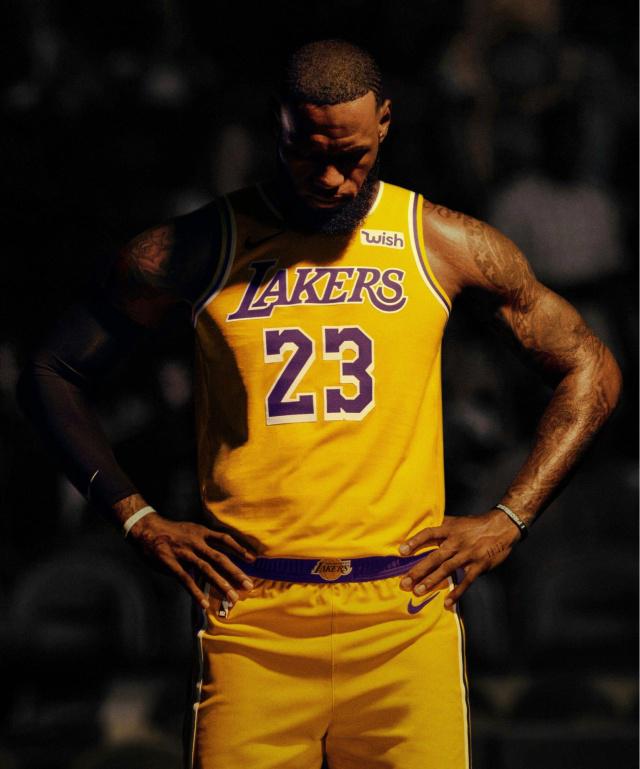 安帅：米利唐踢右后卫表现很好；有些惊讶埃斯特旺的天赋（安切洛蒂赞米利唐右后卫发挥出色：坦言埃斯特旺天赋超出预期）