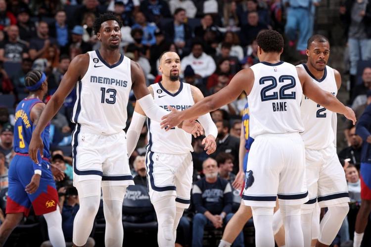 姆巴佩已完成职业生涯400球，为最年轻达成此成就球员（姆巴佩生涯进球达400，成史上最年轻达此成就者）