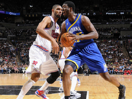 阿森纳领跑英超遭曼城紧追！主场战狼队成保分关键战（曼城步步紧逼，阿森纳守住榜首全靠主场对狼队这场关键战）